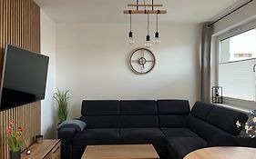 Apartament No1 Koszalin z bezpłatnym parkingiem podziemnym-faktura, Netflix